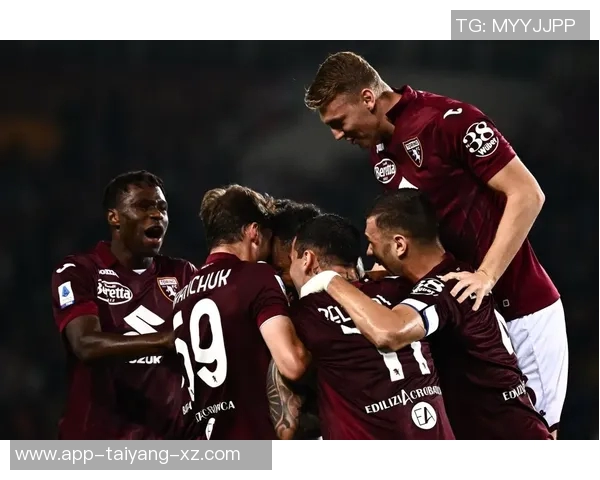 米兰2526赛季全家福揭晓阿莱格里与莫德里奇同框引热议 米兰2526赛季全家福揭晓阿莱格里与莫德里奇同框引热议