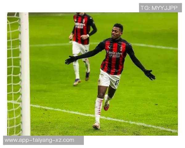 莱奥表现低迷背后原因分析:缺乏严厉教练的指导与挑战 莱奥表现低迷背后原因分析:缺乏严厉教练的指导与挑战