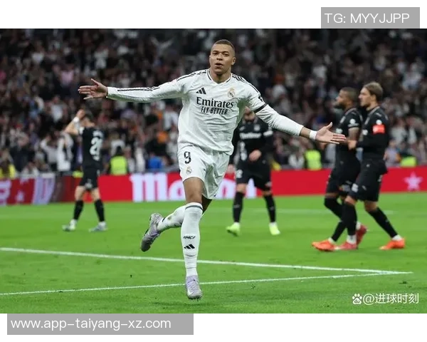 皇马祝贺姆巴佩追平C罗传奇纪录展现伟大成就 皇马祝贺姆巴佩追平C罗传奇纪录展现伟大成就