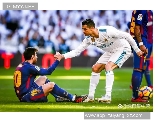 特朗普自夸足球技艺虽不及C罗梅西但速度更胜一筹 特朗普自夸足球技艺虽不及C罗梅西但速度更胜一筹