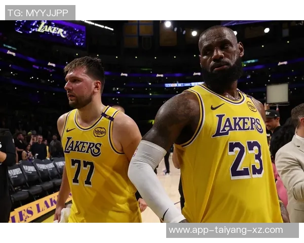 里夫斯再创佳绩以85命中率砍下35分仅次于詹姆斯成为队史传奇 里夫斯再创佳绩以85命中率砍下35分仅次于詹姆斯成为队史传奇